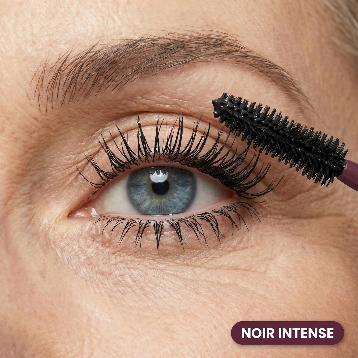 Teinte Noir intense — Mascara Tubing Solvea