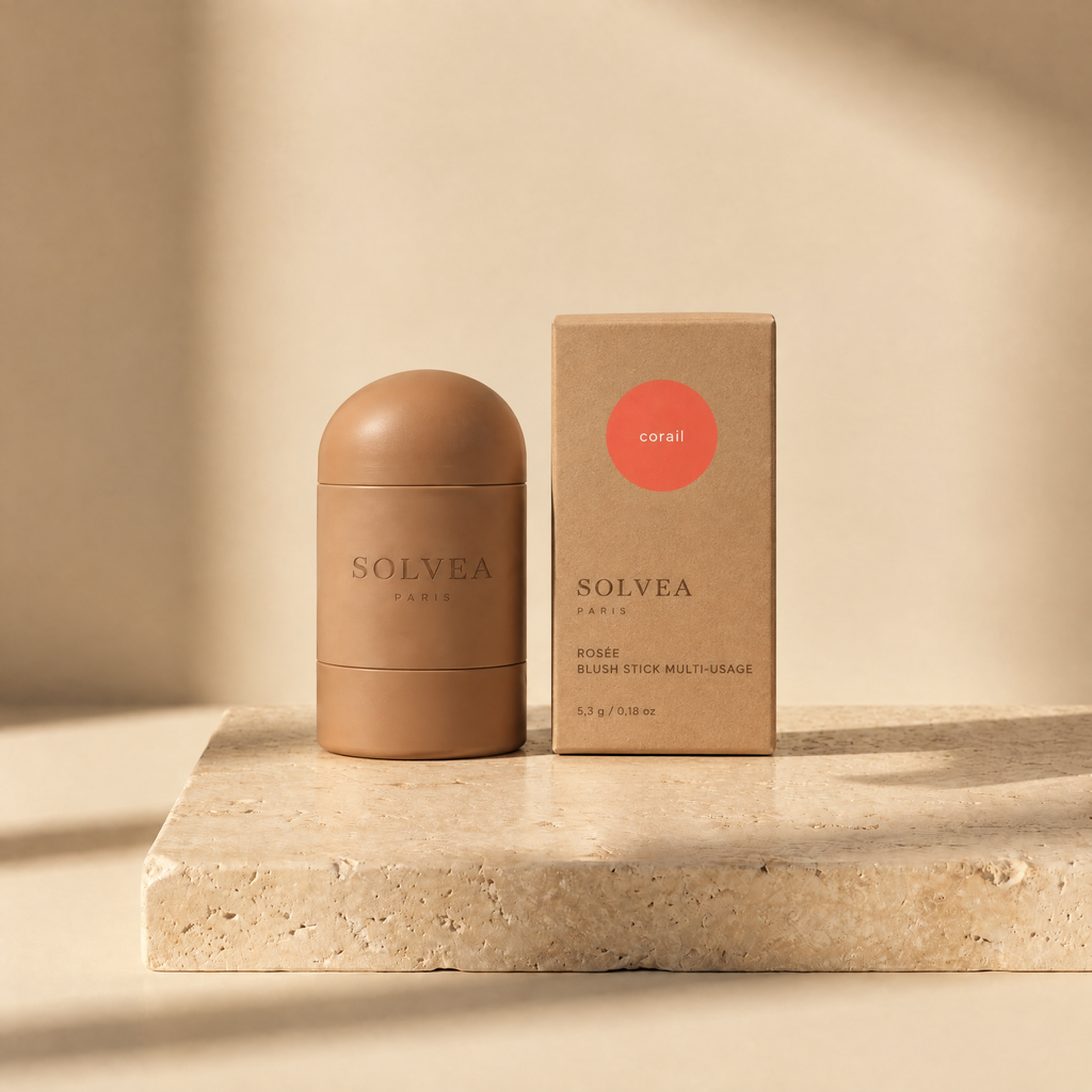 Blush stick Solvea Rosée fermé avec son étui carton, 5,3 g